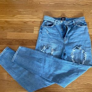 BDG size 25 mom high rise jeans